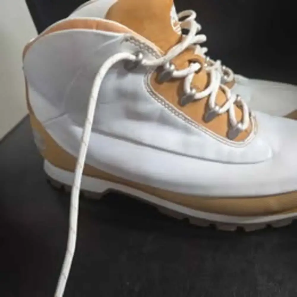 Timberland Hiking Boots White Tan Leather Size 7.5 - Used